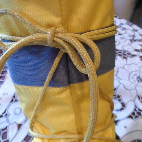 Marc Jacobs Yellow-Gray Logo Moon Boots Size L- 9.5M - Picture 12 of 16